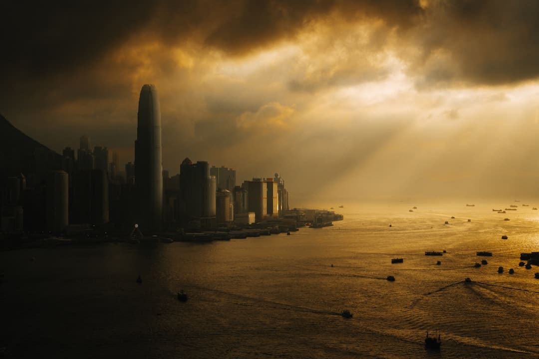 http://upload.mnw.cn/2025/0728/1753692716699.png